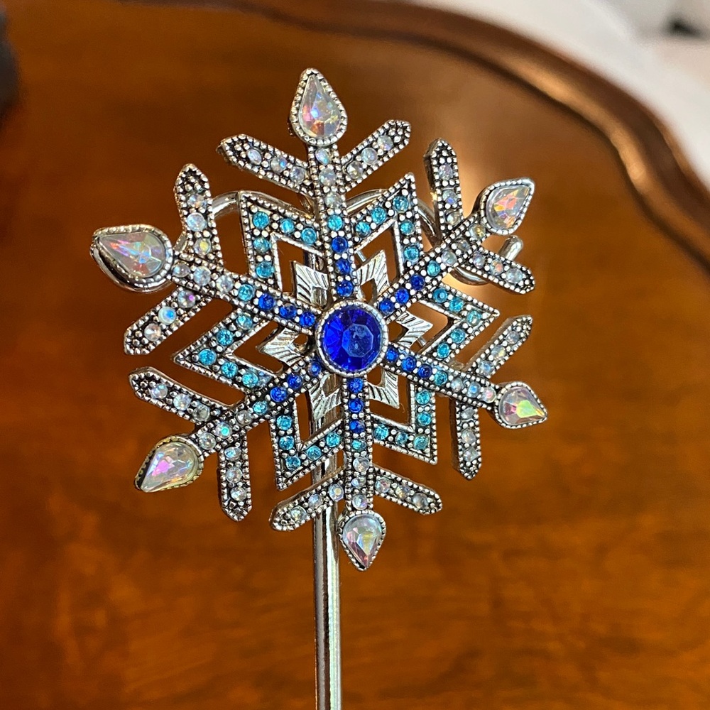 Blue and Silver Snowflake Pin